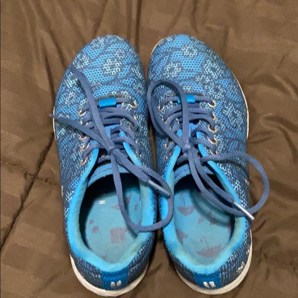 No Bull women’s size 7